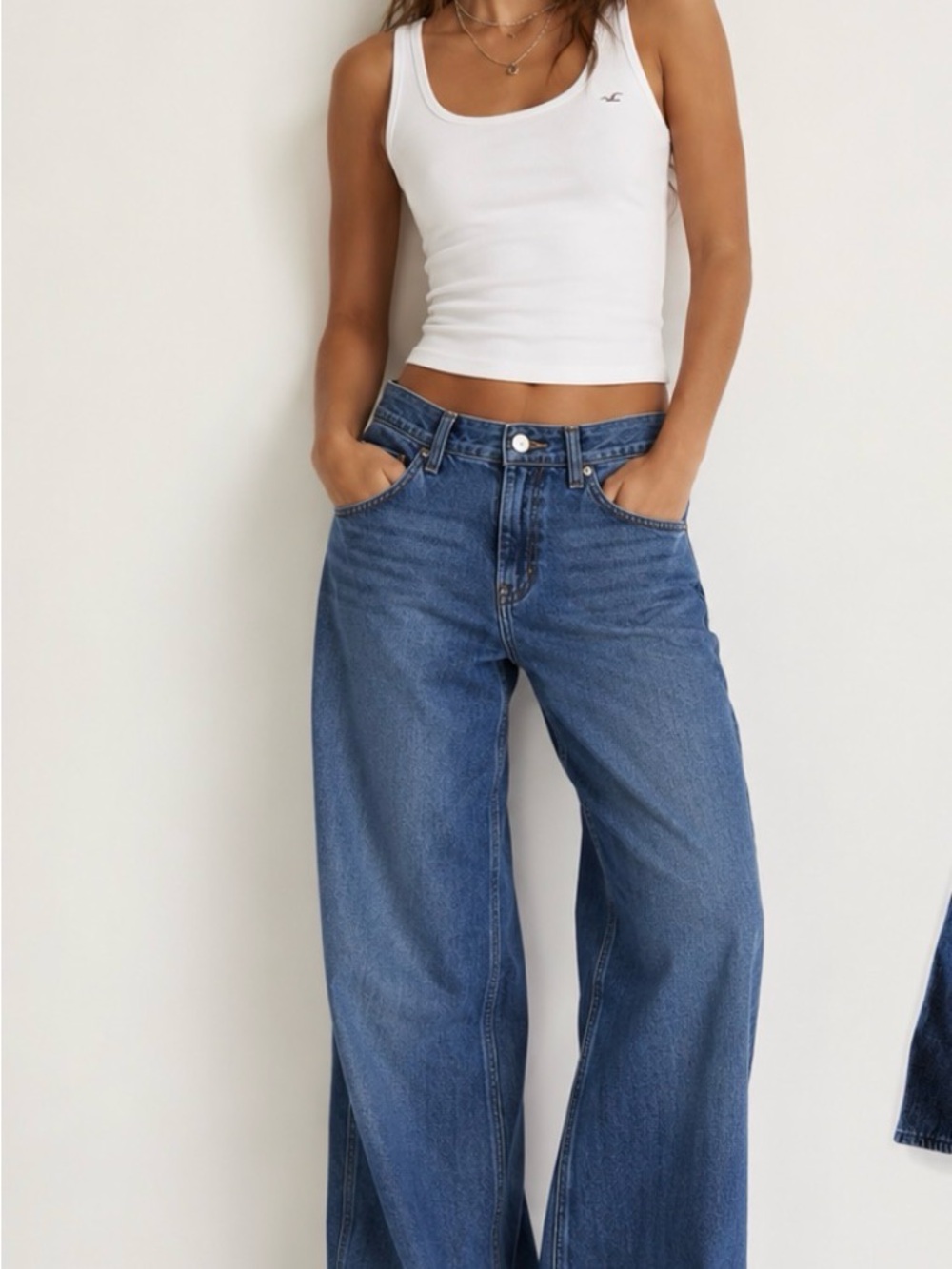 Hollister Ultra High Rise Baggy Jeans in Classic Blue Wash